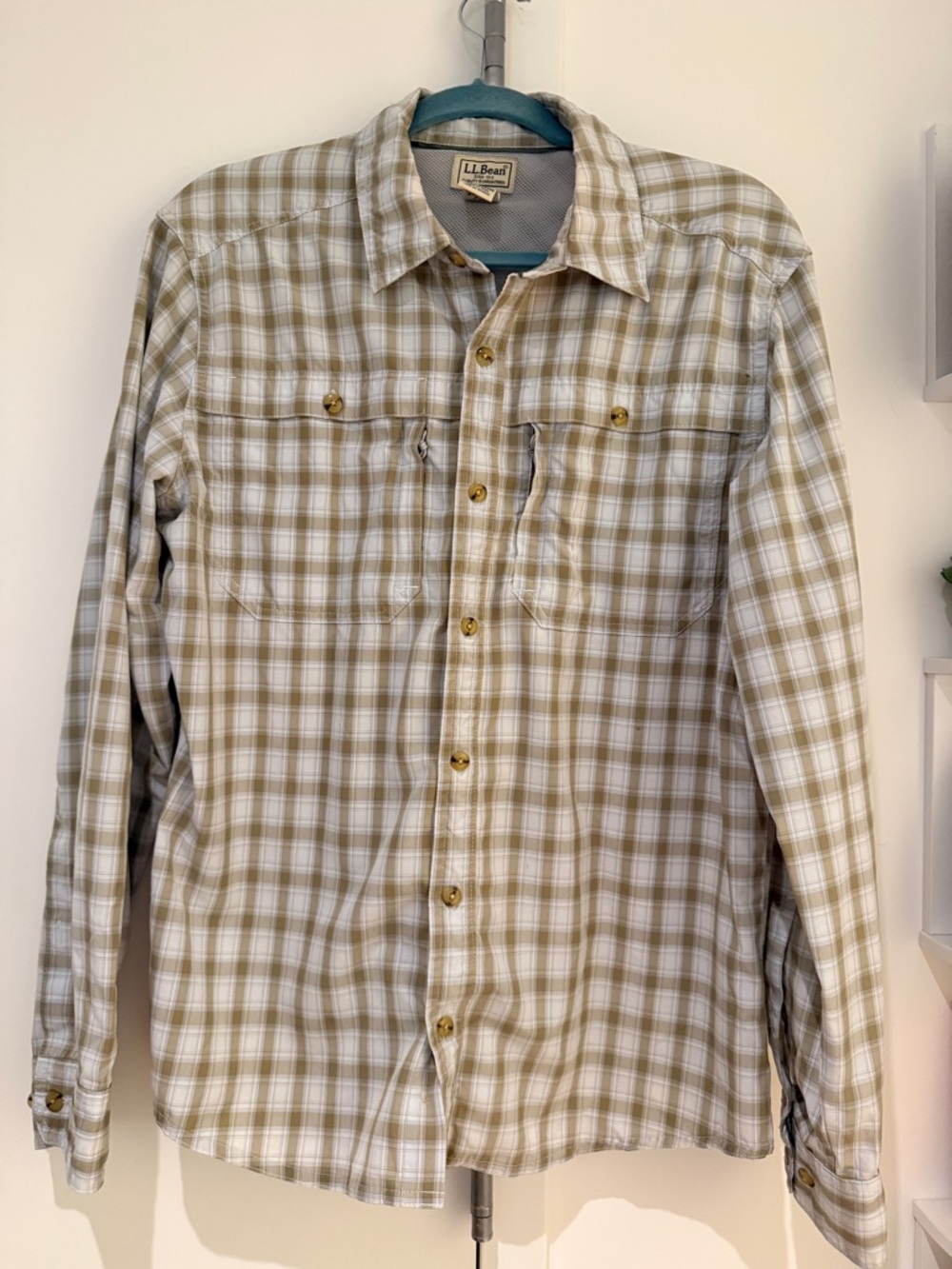Men’s LL Bean Lightweight Performance Button Down Shirt, Medium, Olive & White
